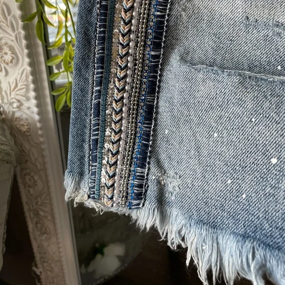 Free People Embellished Denim Mini Skirt Size 4 - Picture 11 of 11